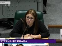 Stephanie Braga.00_01_09_05.Imagen fija001