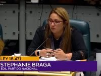 Stephanie Braga.00_01_54_00.Imagen fija001